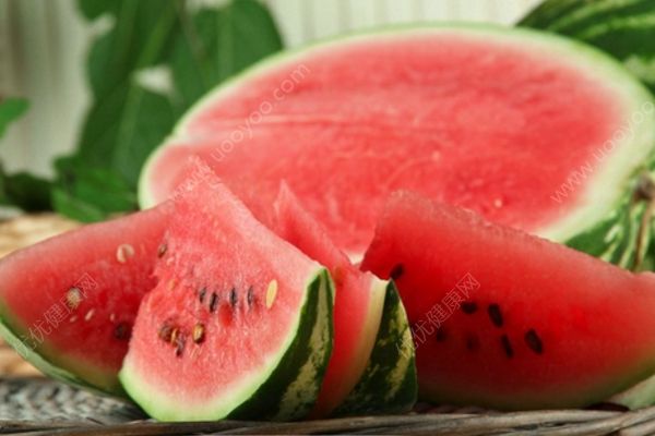 夏天吃西瓜会胖吗？夏天吃西瓜有什么好处？(1)