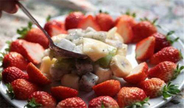 自制减肥水果沙拉 如何做水果沙拉减肥餐
