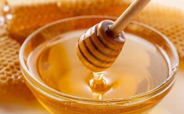 蜂蜜的功效作用有哪些？蜂蜜有哪些美容养生功效？(1)