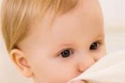 宝宝流鼻血是什么原因 宝宝流鼻血怎么办